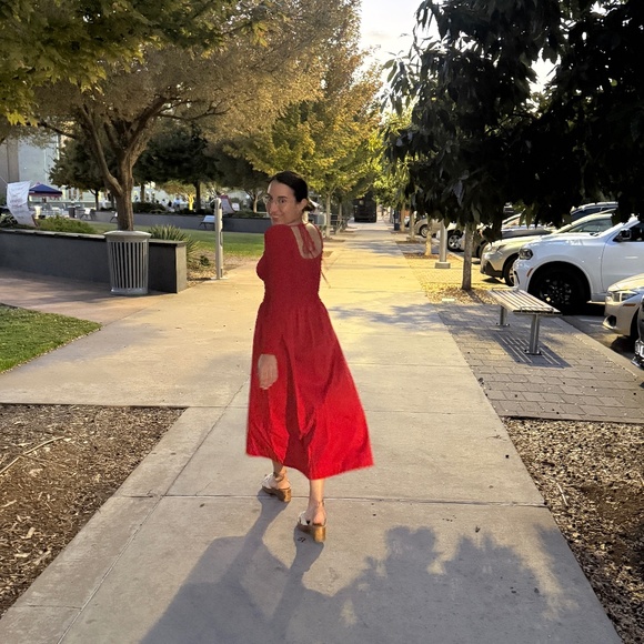 Meet your Posher, Estefania - Picture 1 of 1